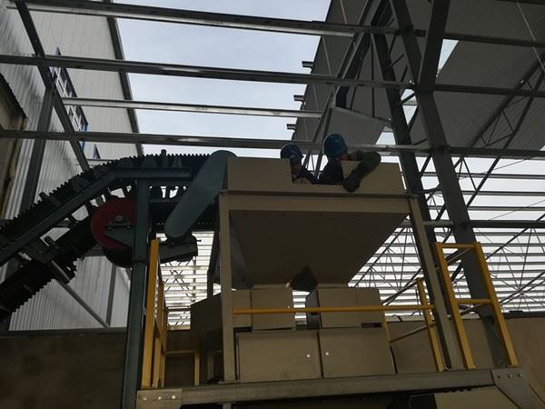 Corn Particle Open Bag Packaging Machine